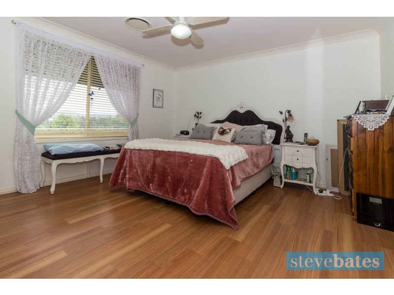 13 Loftus Place, Raymond Terrace NSW 2324