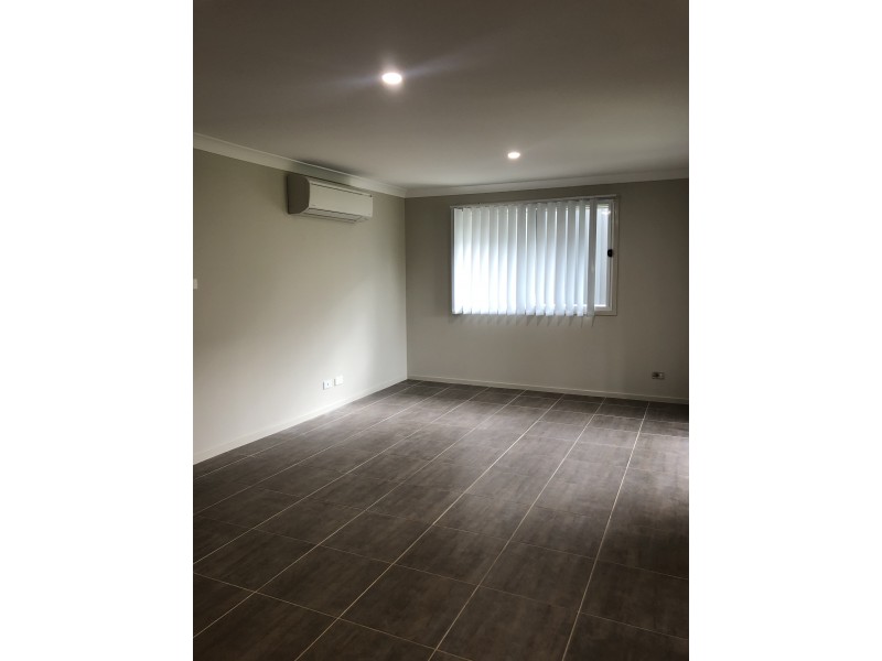 2 Halloran Way, Raymond Terrace NSW 2324