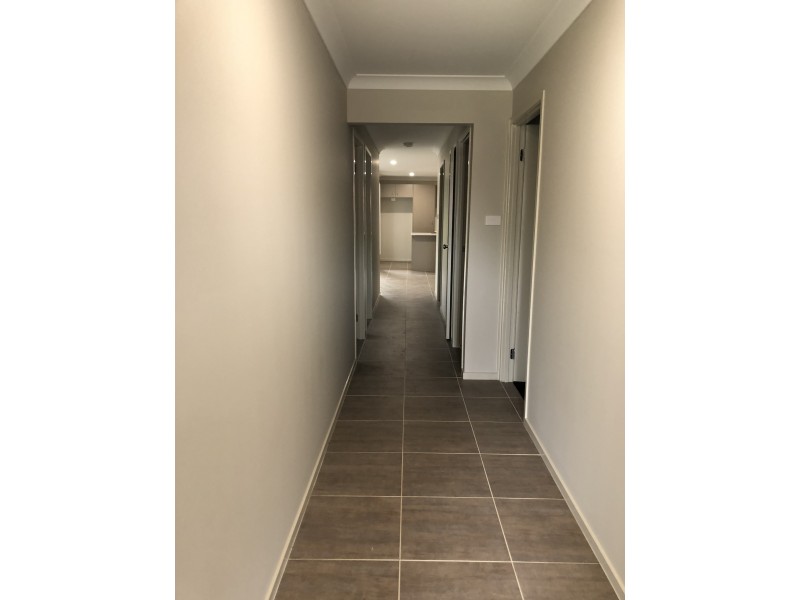 2 Halloran Way, Raymond Terrace NSW 2324