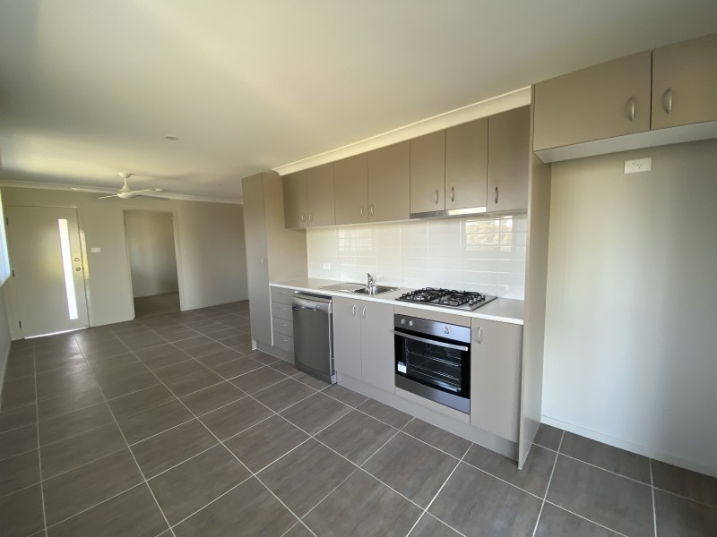 2A Halloran Way, Raymond Terrace NSW 2324