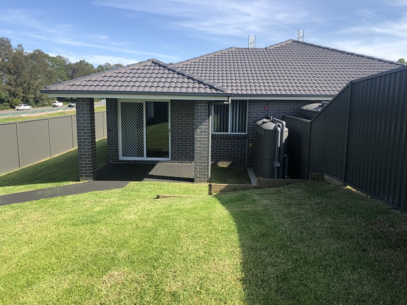2A Halloran Way, Raymond Terrace NSW 2324