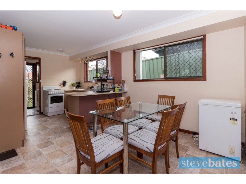 16 Deas Place, Raymond Terrace NSW 2324