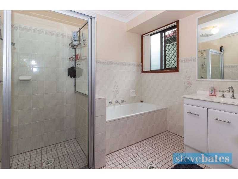 16 Deas Place, Raymond Terrace NSW 2324