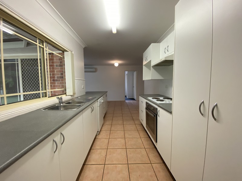 4 Replica Close, Raymond Terrace NSW 2324