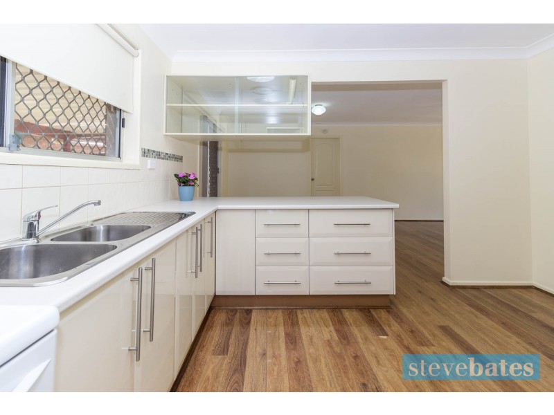 18 Robert Campbell Drive, Raymond Terrace NSW 2324