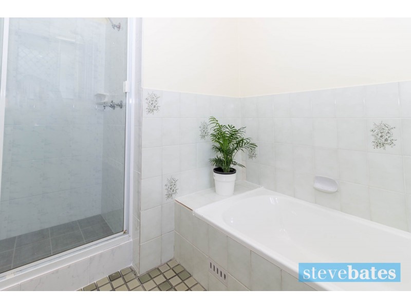 18 Robert Campbell Drive, Raymond Terrace NSW 2324