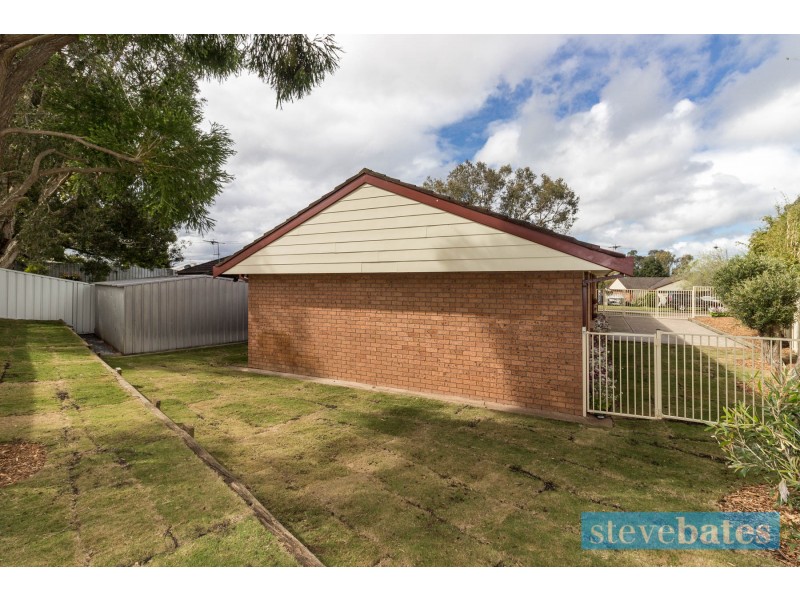 18 Robert Campbell Drive, Raymond Terrace NSW 2324