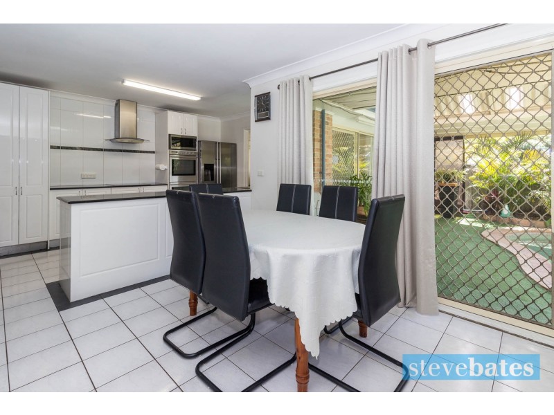 17 Barrellier Close, Raymond Terrace NSW 2324