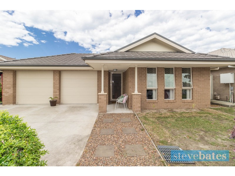 27 Manning Avenue, Raymond Terrace NSW 2324