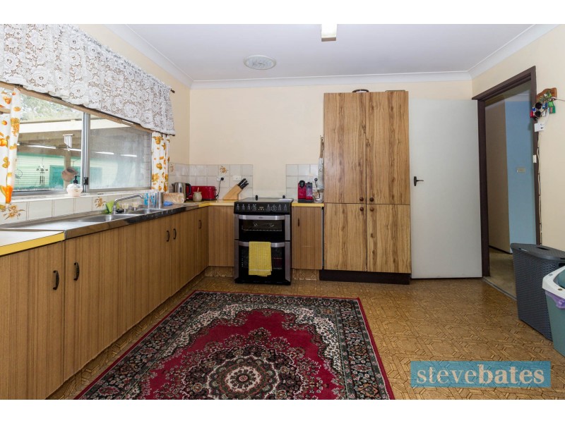 18 Rosemount Drive, Raymond Terrace NSW 2324