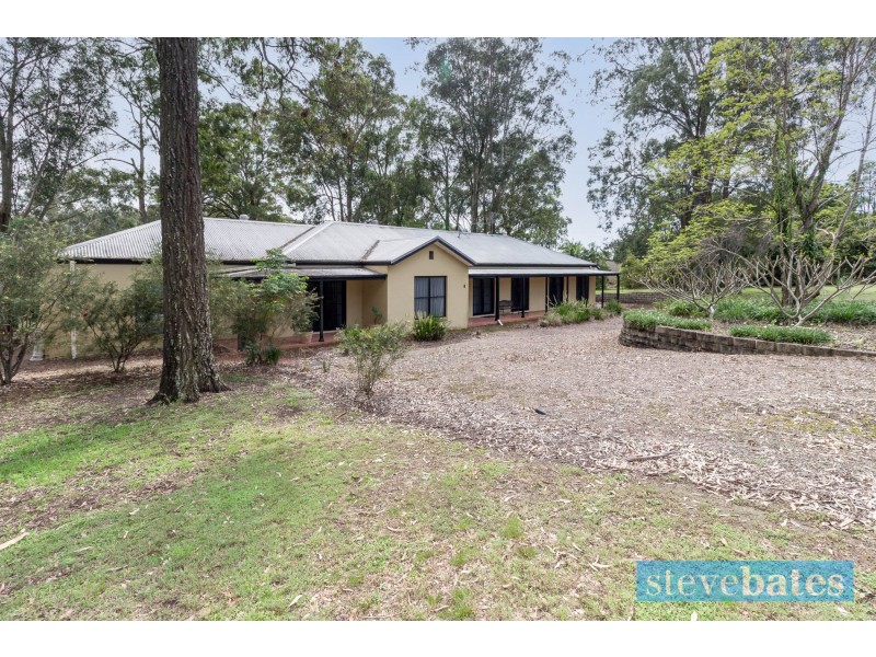 8 North Esk Drive, Seaham NSW 2324