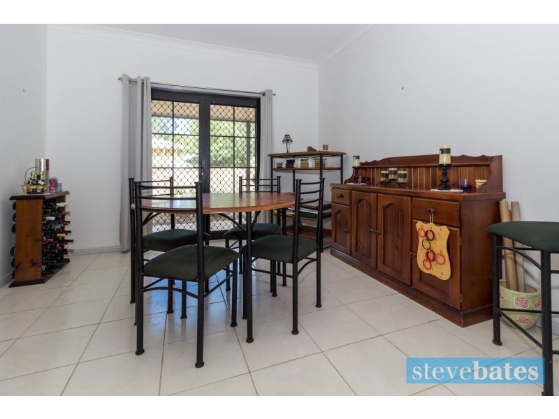 8 North Esk Drive, Seaham NSW 2324