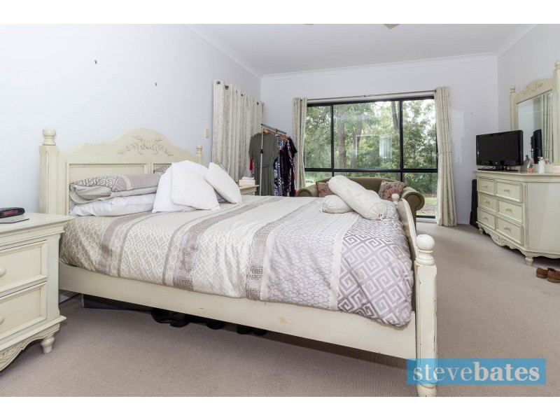 8 North Esk Drive, Seaham NSW 2324