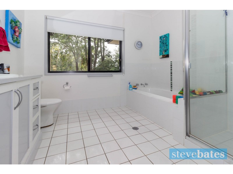 8 North Esk Drive, Seaham NSW 2324