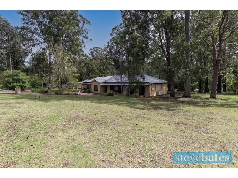 8 North Esk Drive, Seaham NSW 2324