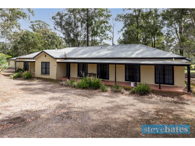 8 North Esk Drive, Seaham NSW 2324