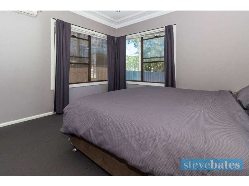 14 Gwen Parade, Raymond Terrace NSW 2324