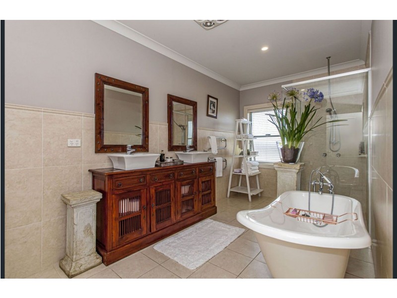 19 Talavera Close, Raymond Terrace NSW 2324