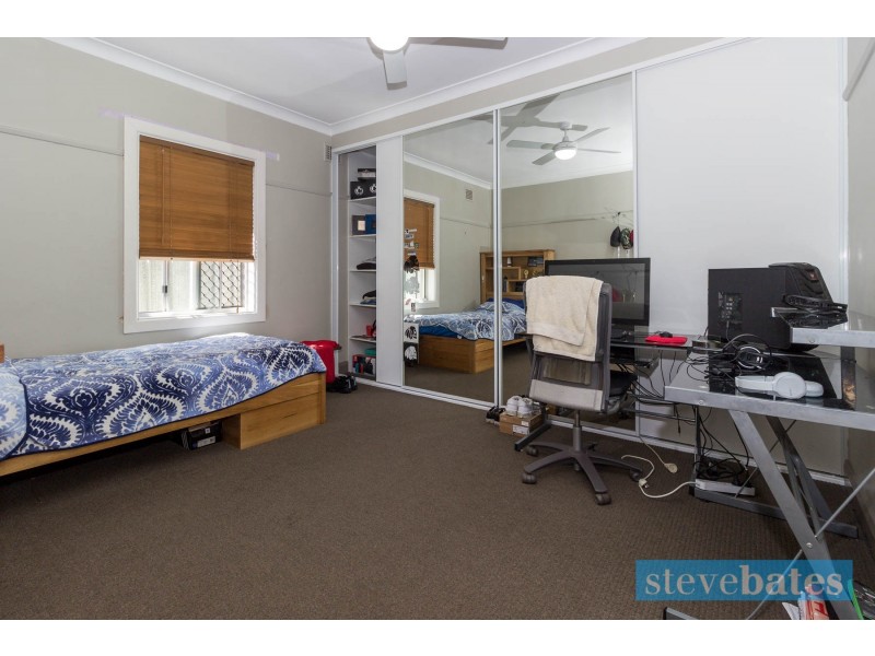 22 Bourke Street East, Raymond Terrace NSW 2324