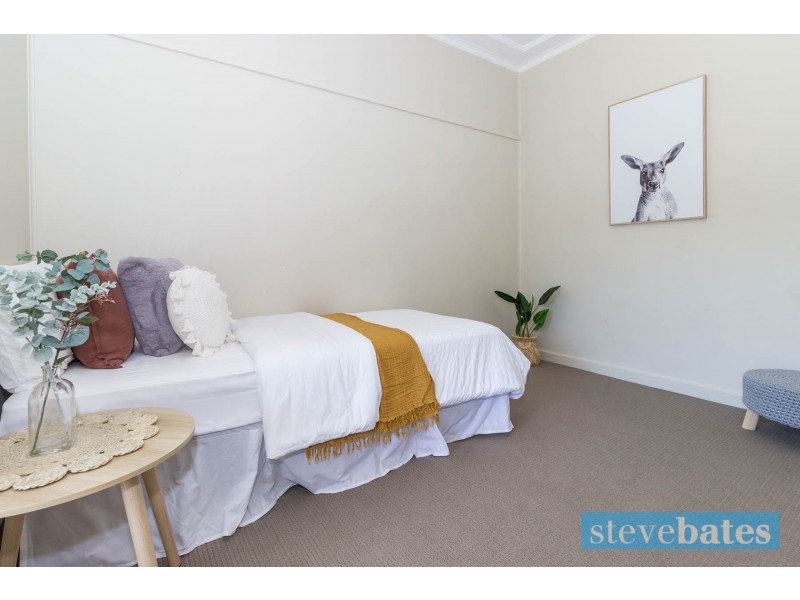 1 & 1A Kinross Street, Raymond Terrace NSW 2324