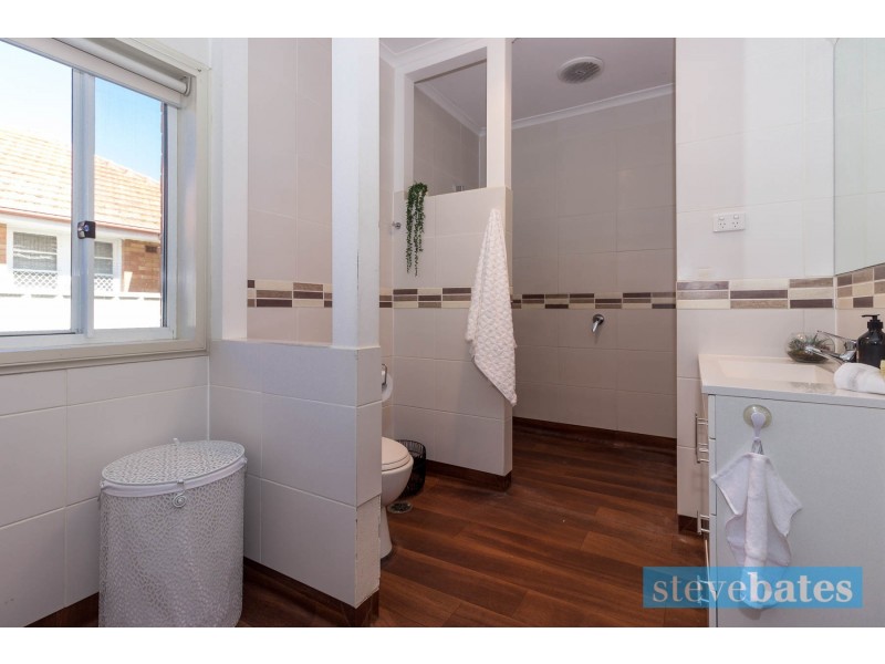 1 & 1A Kinross Street, Raymond Terrace NSW 2324