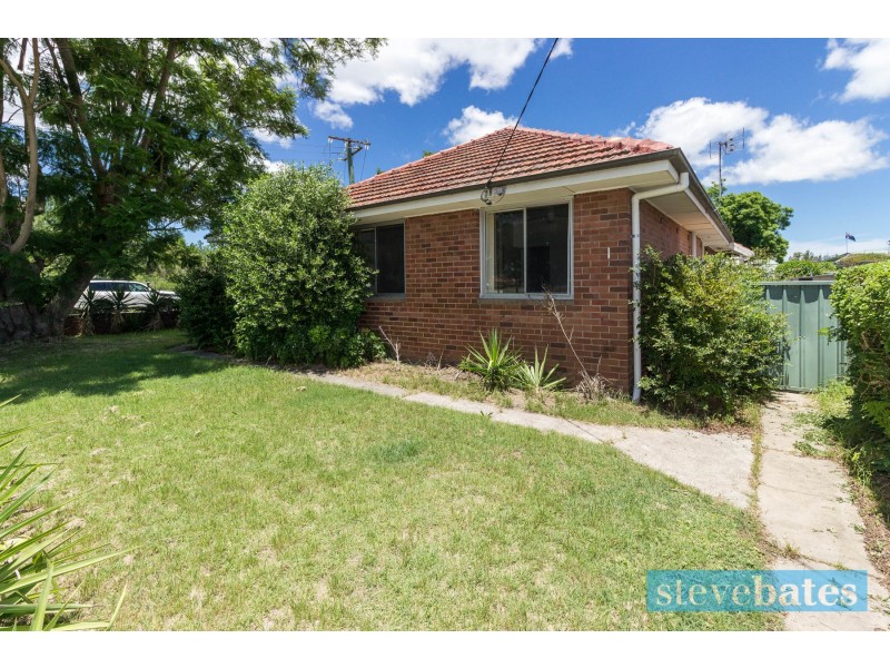 1 & 1A Kinross Street, Raymond Terrace NSW 2324