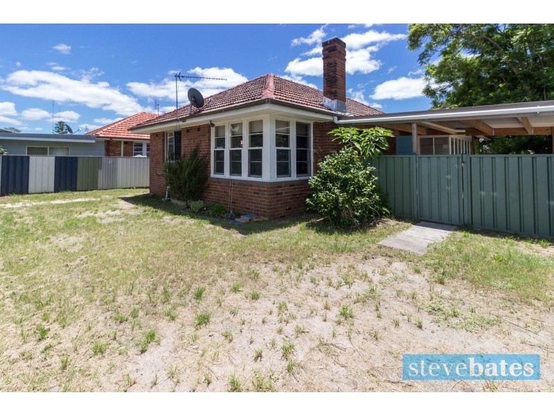 1 & 1A Kinross Street, Raymond Terrace NSW 2324