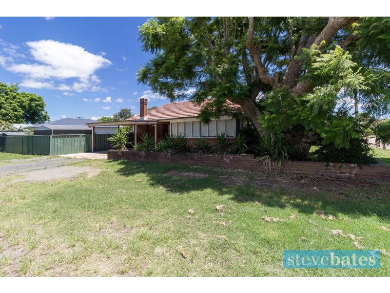 1 & 1A Kinross Street, Raymond Terrace NSW 2324