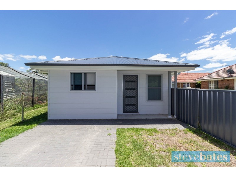 1 & 1A Kinross Street, Raymond Terrace NSW 2324