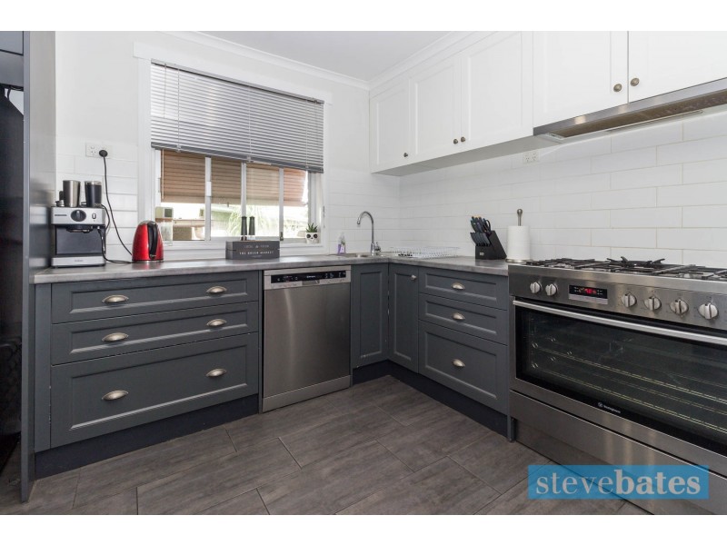 10 Clyde Circuit, Raymond Terrace NSW 2324