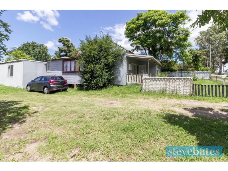 5 & 5A Sturgeon Street North, Raymond Terrace NSW 2324