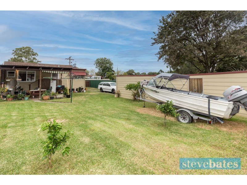1 Morgan Crescent, Raymond Terrace NSW 2324