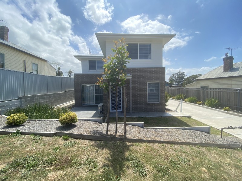 1/4 Irrawang Street, Raymond Terrace NSW 2324