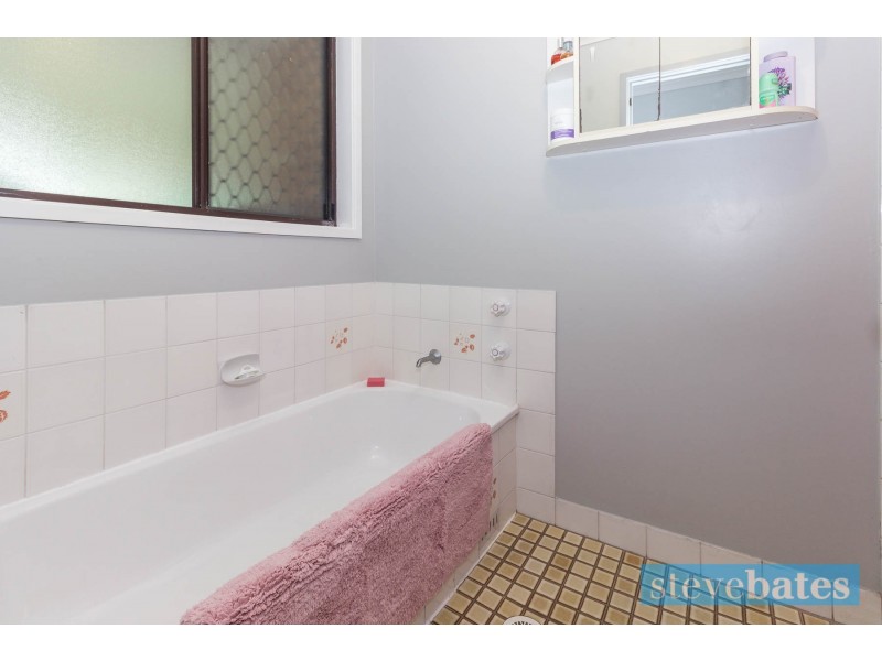 8 Osterley Close, Raymond Terrace NSW 2324