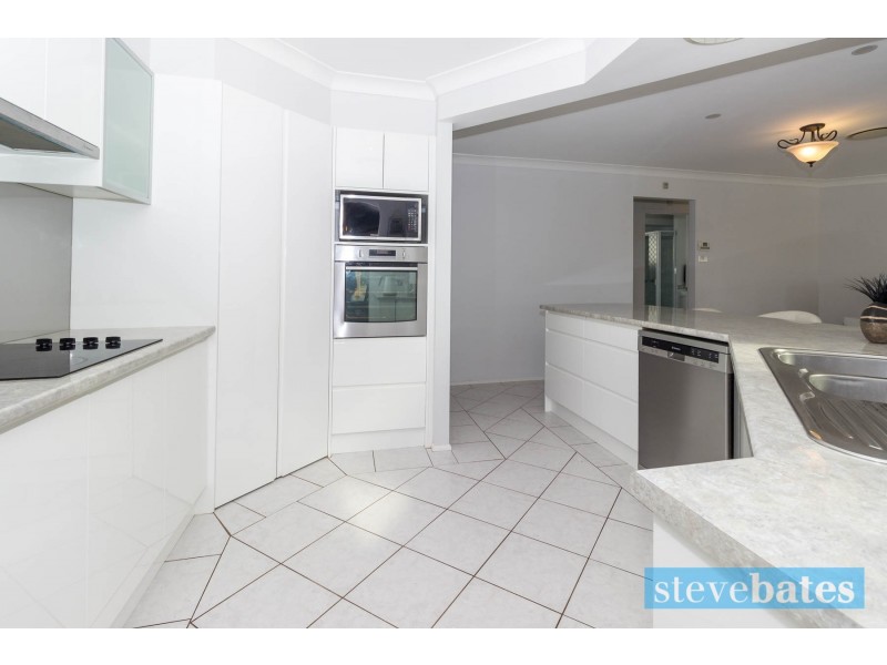2 Harriet Close, Raymond Terrace NSW 2324