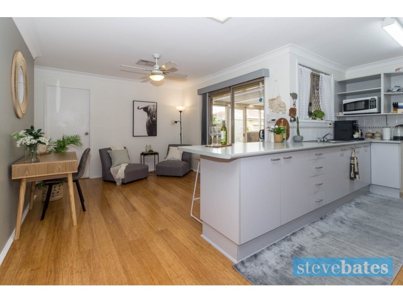 14 Greenslopes Drive, Raymond Terrace NSW 2324