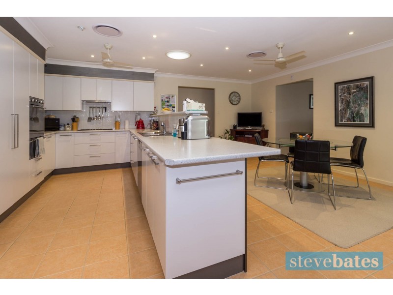 1 Bennett Place, Raymond Terrace NSW 2324