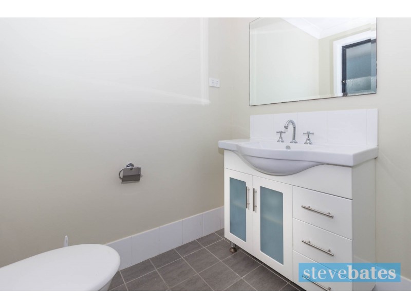 2/33 Oak Circuit, Raymond Terrace NSW 2324