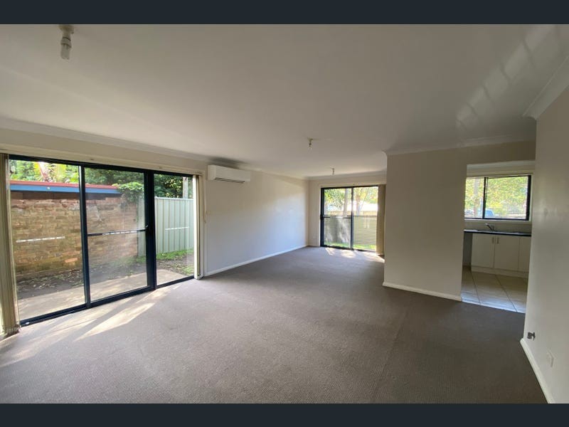 1/18 Oak Circuit, Raymond Terrace NSW 2324