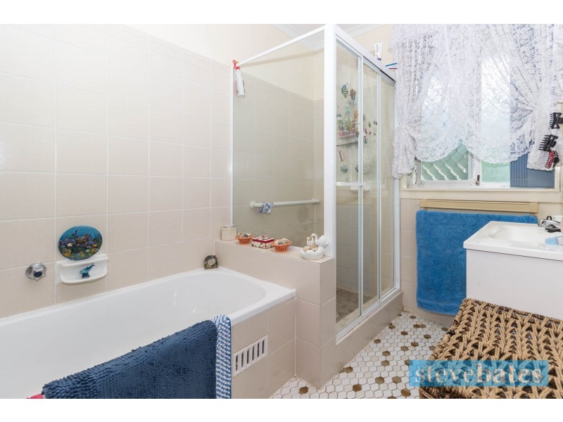 2 Ocean Rover Way, Raymond Terrace NSW 2324