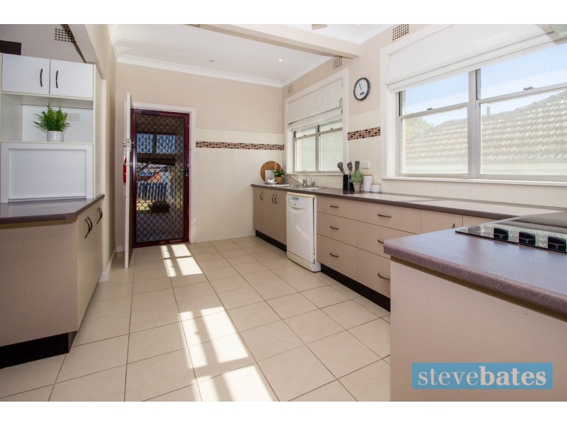6 Yarramundi Street, Raymond Terrace NSW 2324