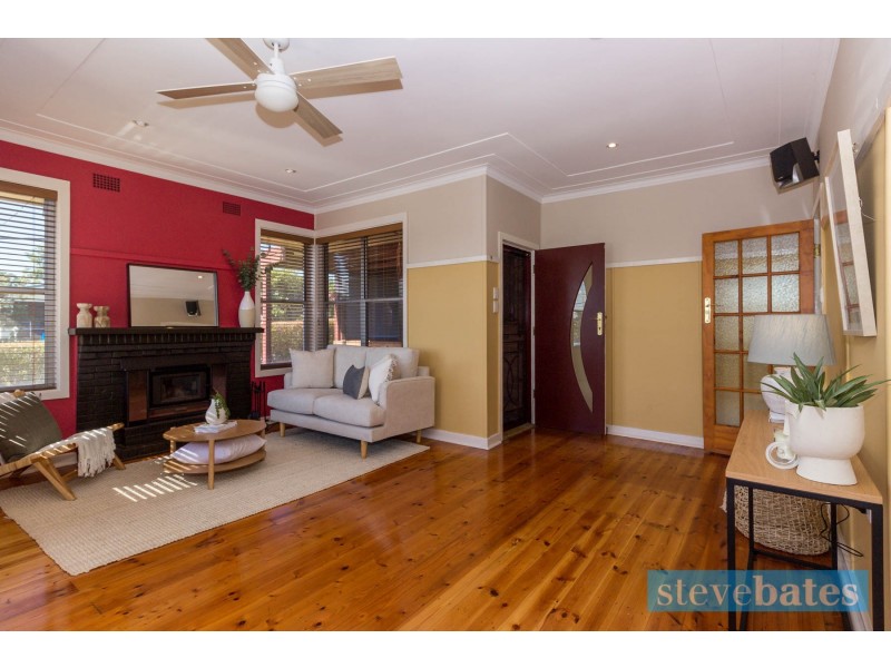 6 Yarramundi Street, Raymond Terrace NSW 2324