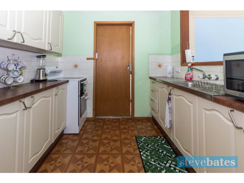 14 Shetland Drive, Limeburners Creek NSW 2324