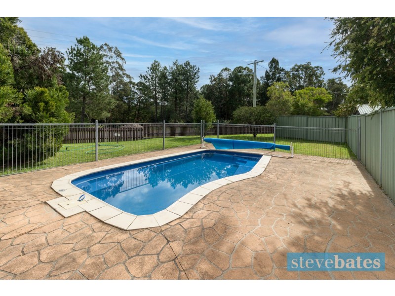 14 Shetland Drive, Limeburners Creek NSW 2324