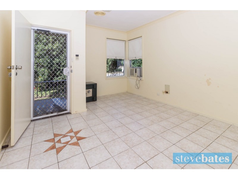 12 Rees James Road, Raymond Terrace NSW 2324
