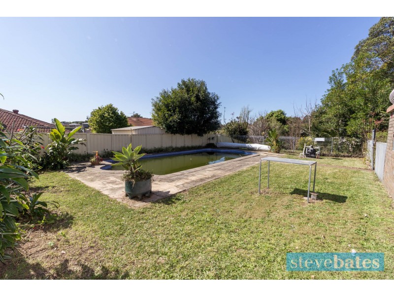 12 Rees James Road, Raymond Terrace NSW 2324