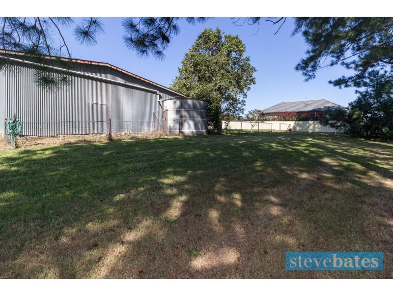 12 Rees James Road, Raymond Terrace NSW 2324