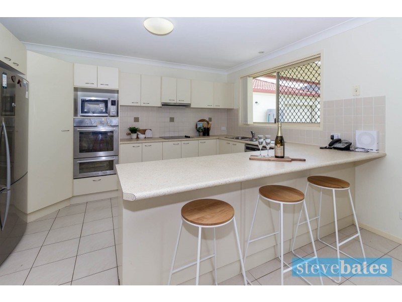 11 McPherson Place, Raymond Terrace NSW 2324