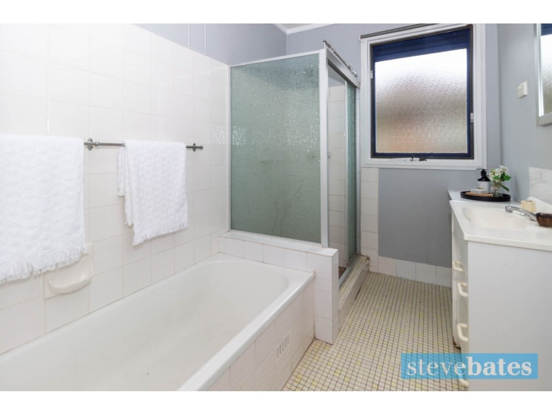 74 Links Drive, Raymond Terrace NSW 2324