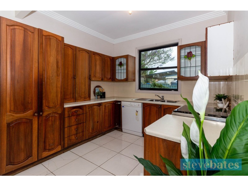 5 Wood Street, Raymond Terrace NSW 2324